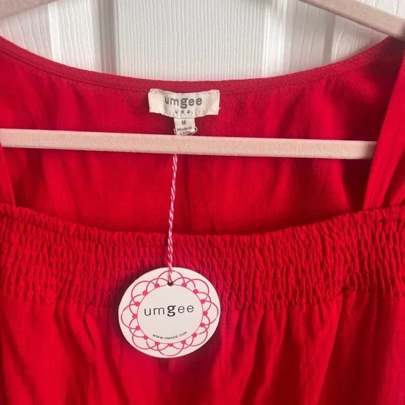 New Umgee USA Red Short Sleeve Smocked Square Neckline Blouse Top Cotton - Picture 2 of 9